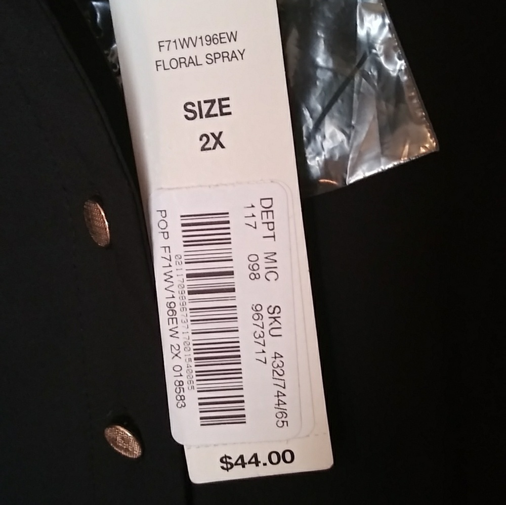 Blouse - Picture 2 of 3